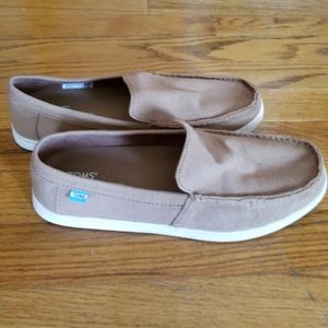 Brand New Men's Khaki Tom's boat shoes